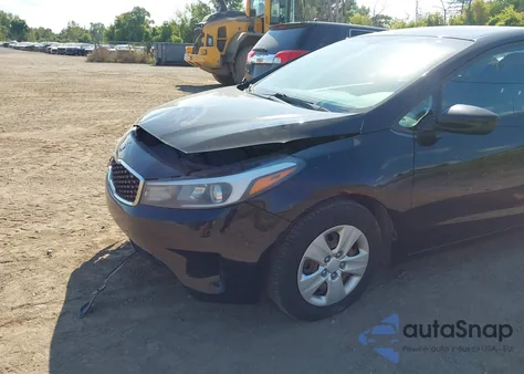 2017 Kia Forte Lx из США, поврежденный, VIN 3KPFK4A73HE060431